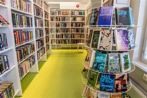 bookshop carousel.